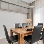 Stylish Kosciuszki Apartaments Near The Market Square With Free Garage Wroclaw By Noclegi Renters